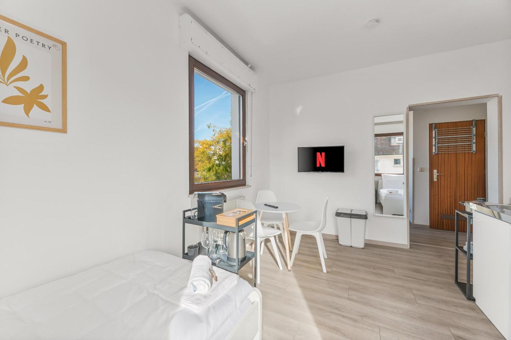 Home2Stay Apartmenthaus Heilbronn City Kitchen Parking Highspeed Wifi Washroom エクステリア 写真