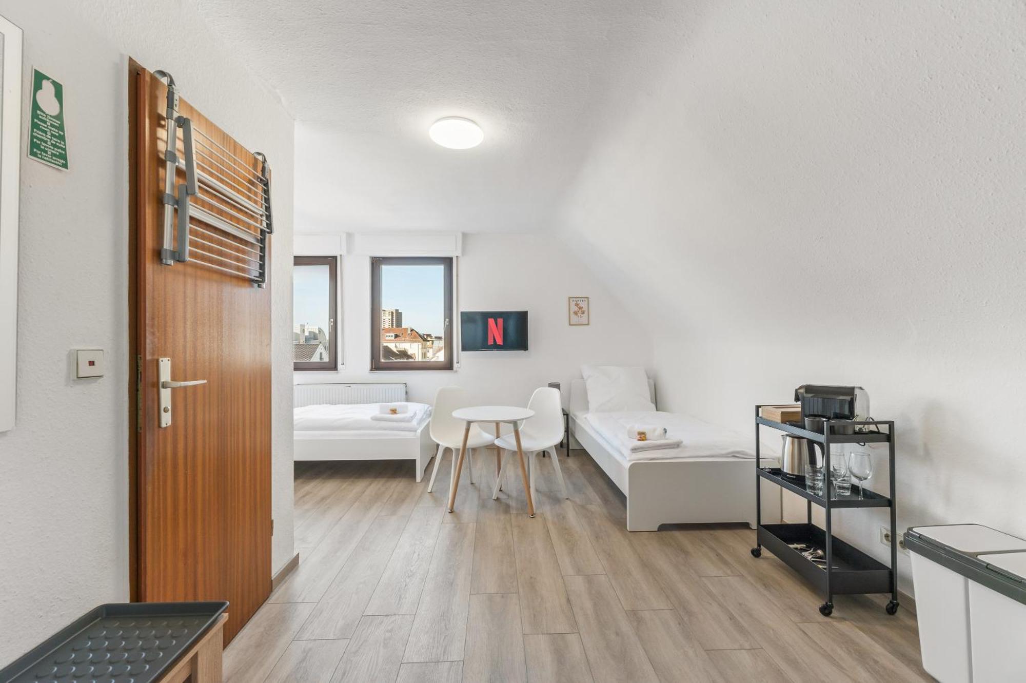 Home2Stay Apartmenthaus Heilbronn City Kitchen Parking Highspeed Wifi Washroom エクステリア 写真